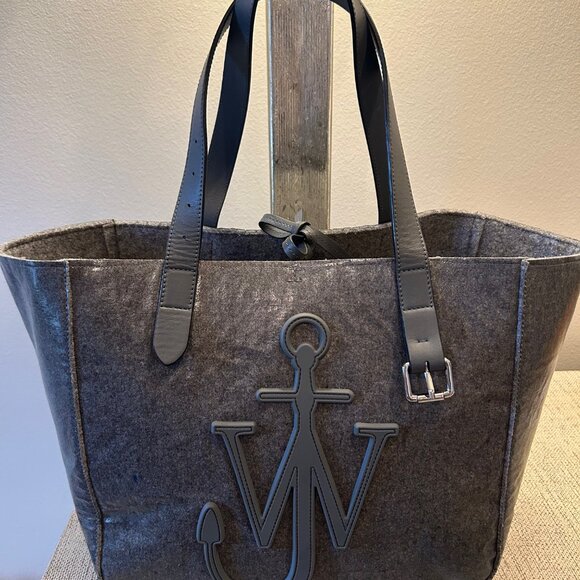 JW Anderson Belted Grey Anchor Tote - Picture 2 of 11